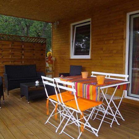 Chalet 2 Pers. + Bebe Montolieu Екстер'єр фото